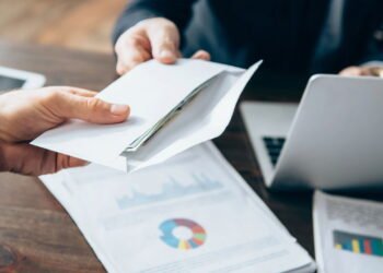 Brasil tem representante na lista de mulheres mais ricas da América, veja nomes