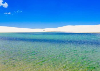 O destino brasileiro com dunas brancas que parece outro planeta