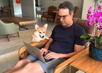 Tadeu Schmidt ganha alto salário no BBB. Fonte: @tadeuschmidt