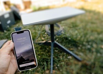 Quais modelos de celular são compatíveis com a internet Starlink?