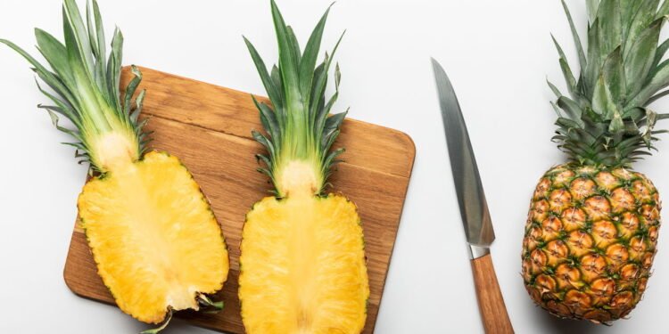 Aprenda a plantar Abacaxi em casa com essas dicas simples e eficazes