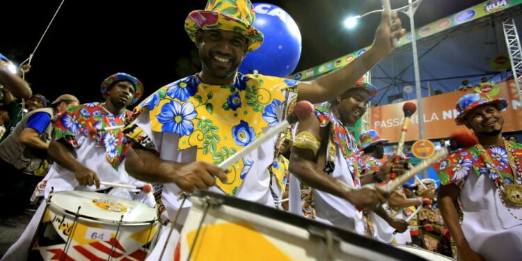 Dicas essenciais para curtir o carnaval sem perder a saúde!