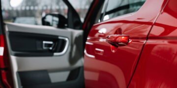 Veja as principais tendências do setor automotivo de 2025. Créditos: depositphotos.com / IgorVetushko