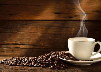 Descubra o melhor horário do dia para tomar o seu café