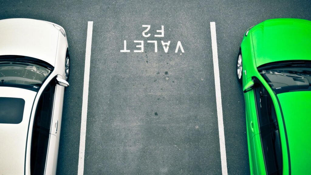 Esse carro deve mais de 1 milhão em estacionamento, entenda