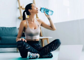 Dicas para se manter hidratado durante a onda de calor