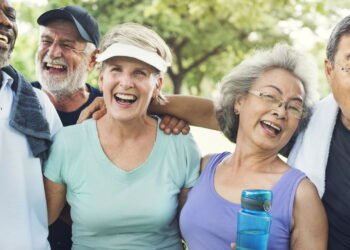 Como fortalecer a autoestima depois dos 50, confira os 5 passos e comece hoje