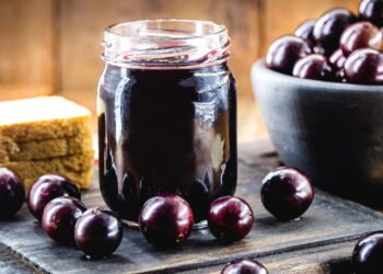 Cultive jabuticaba no seu quintal pequeno com essas dicas