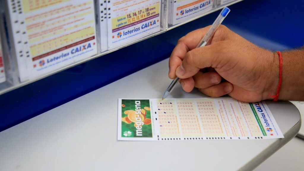 Qual é a probalidade de acertar os números e ganhar na Mega-Sena?