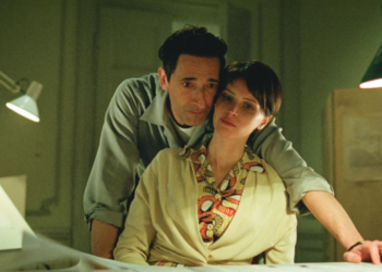 Esse filme possui 3 horas de duração e o diretor explica o motivo