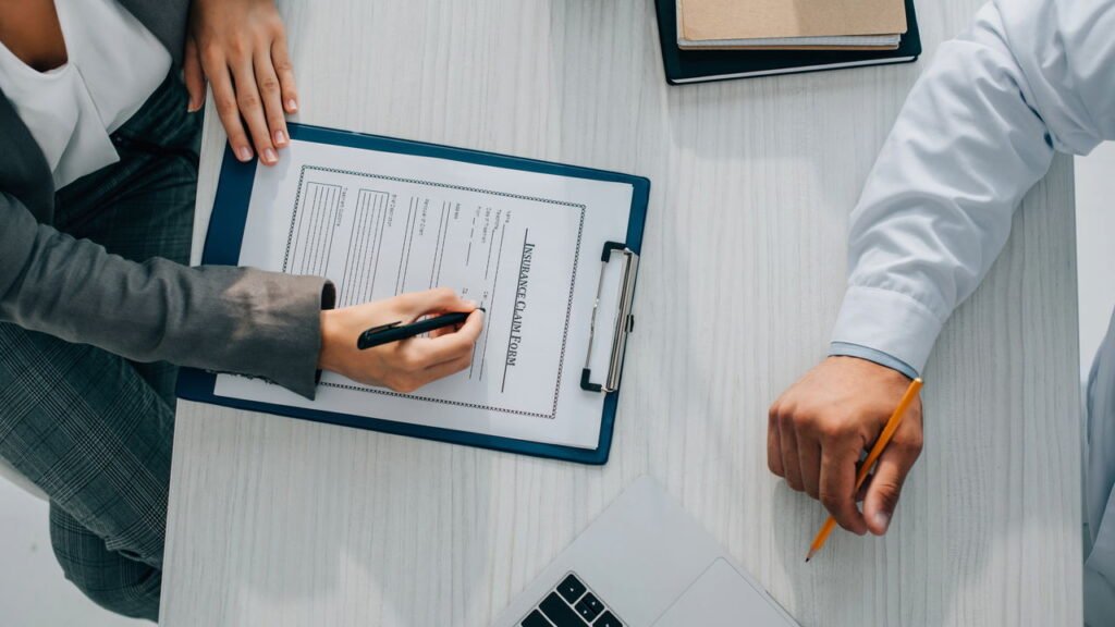 Planos de saúde devem cobrir novos tratamentos e exames em 2025!