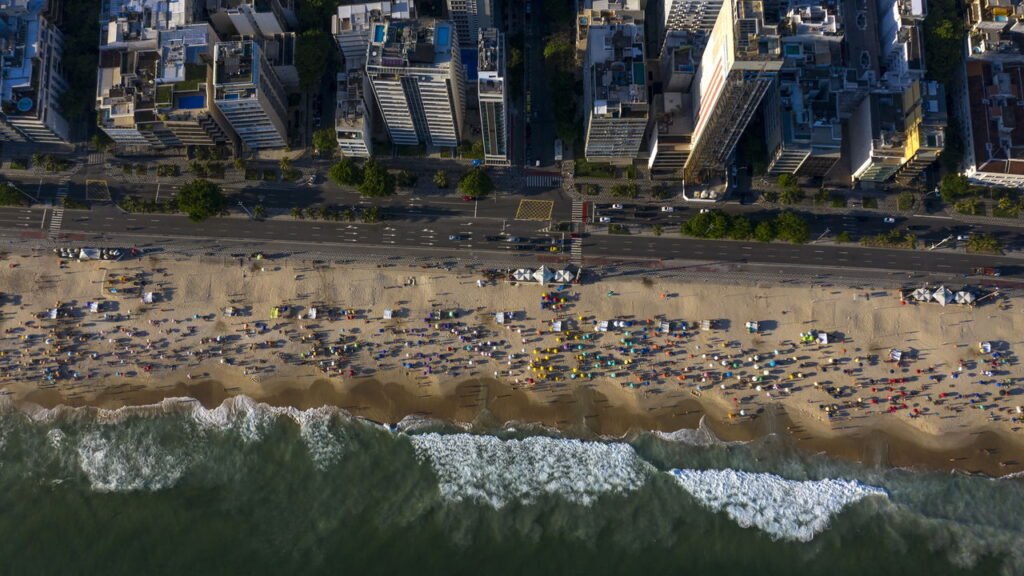 Duas das 25 melhores praias do mundo estão no Brasil, veja nomes