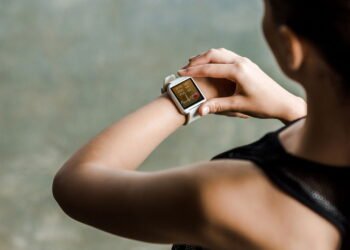 Esses são os riscos de usar smartwatches no tornozelo