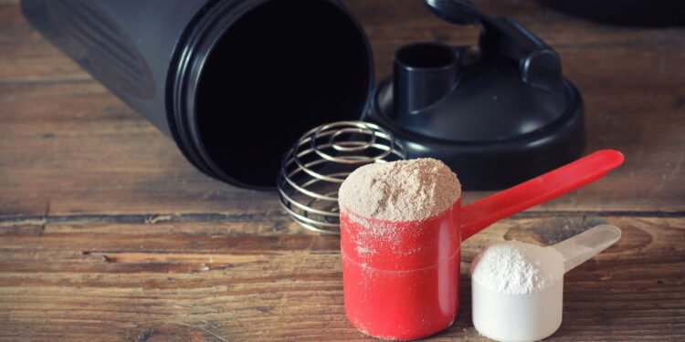 Quem deve tomar Whey Protein? Saiba os ganhos