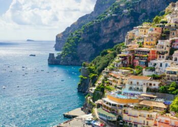 Conheça a cidade onde é proibido usar salto alto