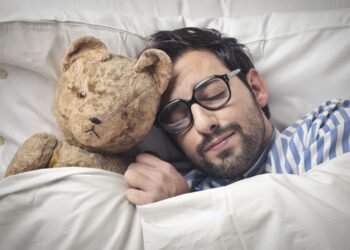 O hábito gratuito e simples que melhora seu sono e reduz o estresse, segundo estudos