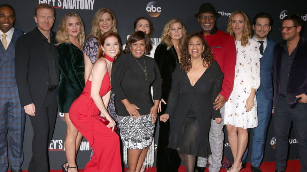 Shonda Rhimes abre o jogo sobre o fim de Grey's Anatomy