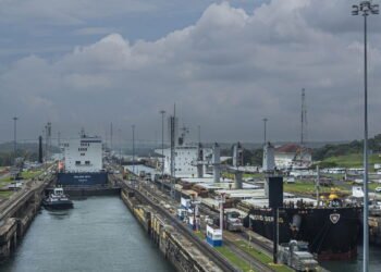 Conheça a cidade que fica entre dois oceanos