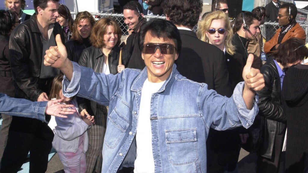 Essa é a surpreendente fortuna de Jackie Chan, ícone da infância na tv