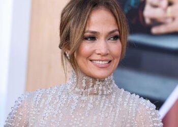 Conheça a fortuna da atriz que fez sucesso na música e no cinema