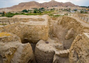 A cidade que fica no lugar mais profundo da Terra