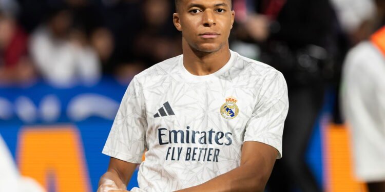 Essa é a fortuna construída pelo astro do futebol Kylian Mbappé