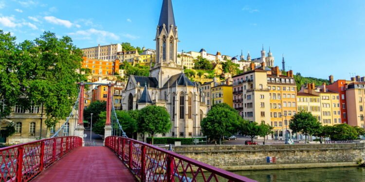 Conheça a cidade onde os postes de luz acendem com aplausos