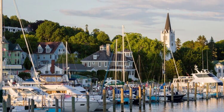 Os carros nesta cidade são puxados por cavalos, entenda