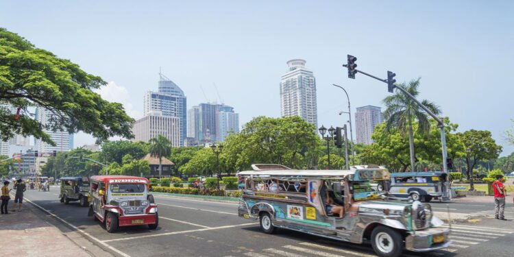 A cidade onde as pessoas moram dentro de um cemitério