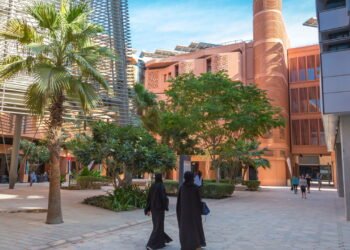 Conheça a cidade que funciona inteiramente em energia solar