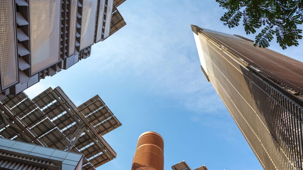 Conheça a cidade que funciona inteiramente com energia solar