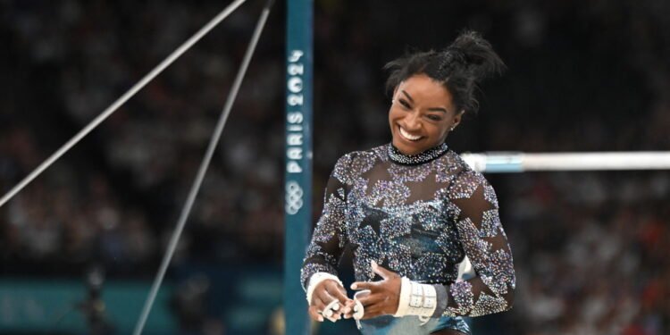 Simone Biles: A Rainha da Ginástica e Seu Legado de Ouro