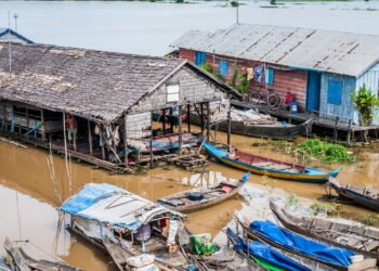 Conheça a cidade que vive flutuando