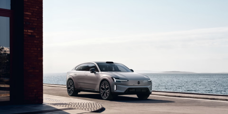 Volvo ES90 terá tecnologia e alto desempenho, veja novidades