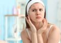 Esse erro comum está por trás da acne que aparece depois dos 30