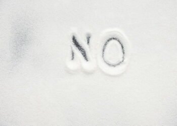 O impacto de ficar 1 semana sem açúcar no humor e na sua pele