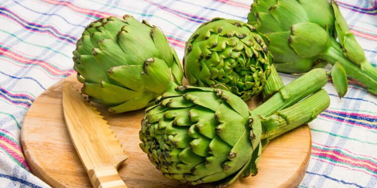 Alcachofra - Créditos: depositphotos.com / Kuzeytac