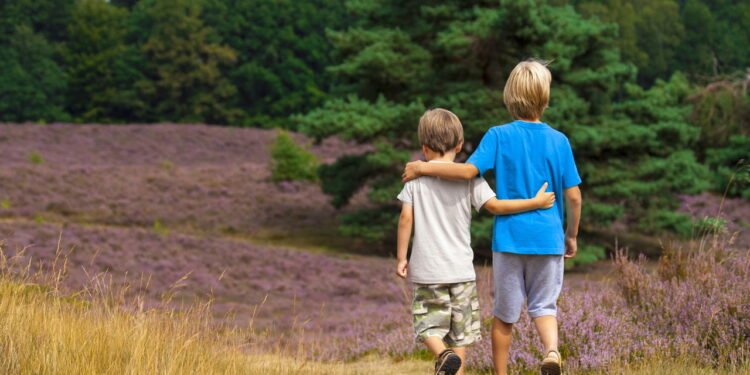 O "autocuidado social" virou a tendência de bem-estar que você precisa adotar