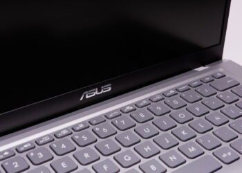 ASUS lança linha ExpertBook para fortalecer presença no mercado corporativo