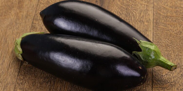 Dicas para plantar berinjela em casa de forma simples e prática