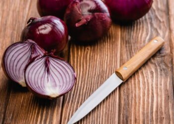 Saiba como cultivar cebola roxa em casa