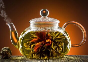 O chá mais poderoso para ter energia e emagrecer de forma natural