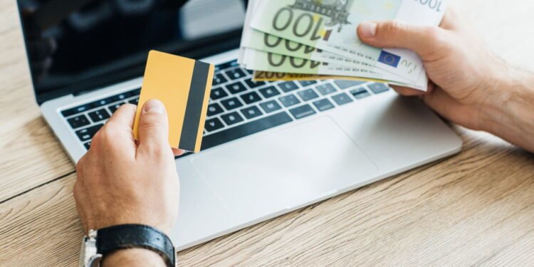 Dicas para melhorar o seu score do Serasa