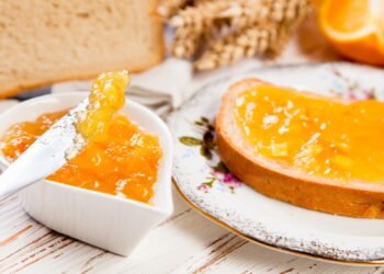 Como transformar frutas maduras em geleias deliciosas e naturais