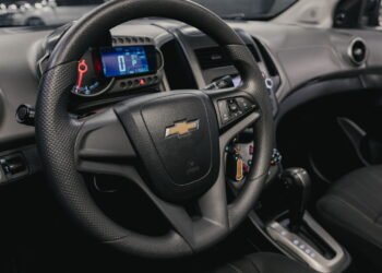 Substituto do Celta que faz 14,7 km por litro acabou de chegar para concorrer com Kwid