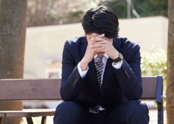 Se você acorda irritado com frequência, isso pode estar te afetando mais do que imagina