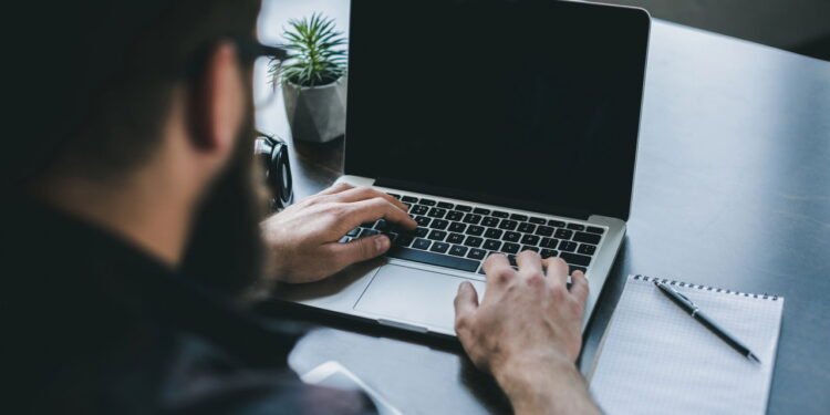 Esses são os melhores notebooks bons e baratos de 2025