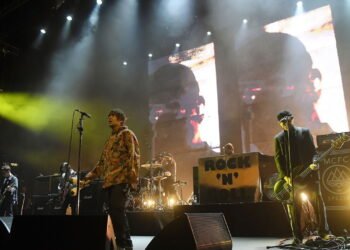 Oasis vai produzir um filme sobre a turnê de 2025