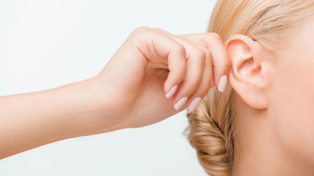 Essa é a explicação do som 'fantasma' que você escuta