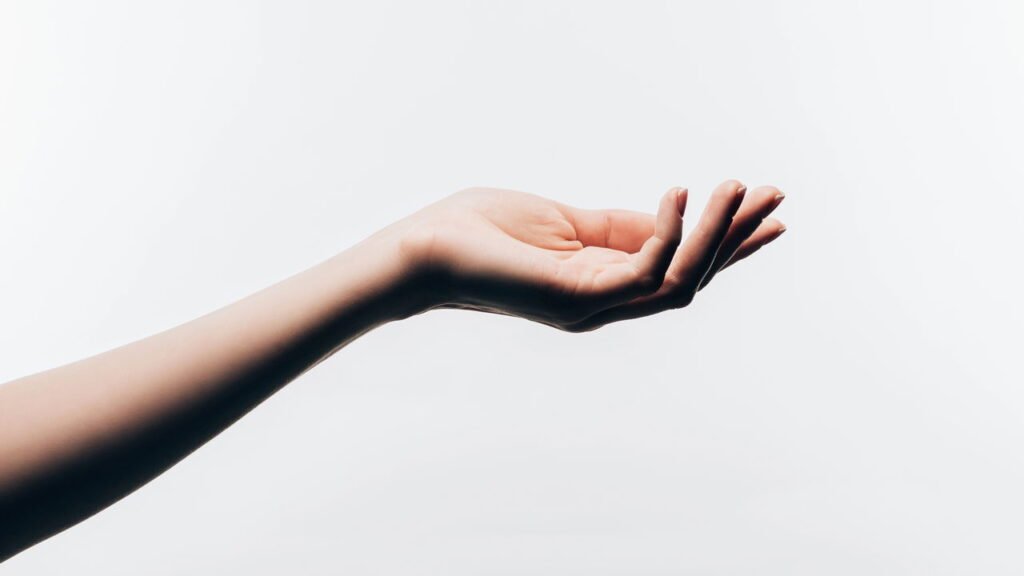 Peles sensíveis requerem cuidados especiais! Veja como fazer uma boa skincare